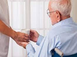 عماد جليس مسنين